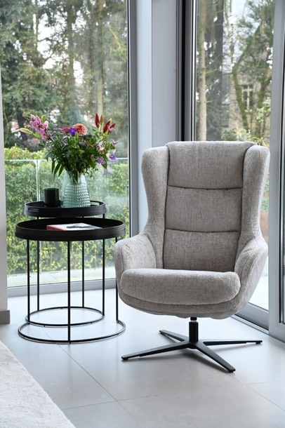 Mecam fauteuil Gilbert met zwarte draaipoot - 1