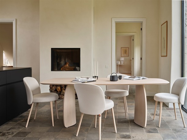 Mobitec asymmetrische tafel Dolmen (met visgraatmotief) - 5
